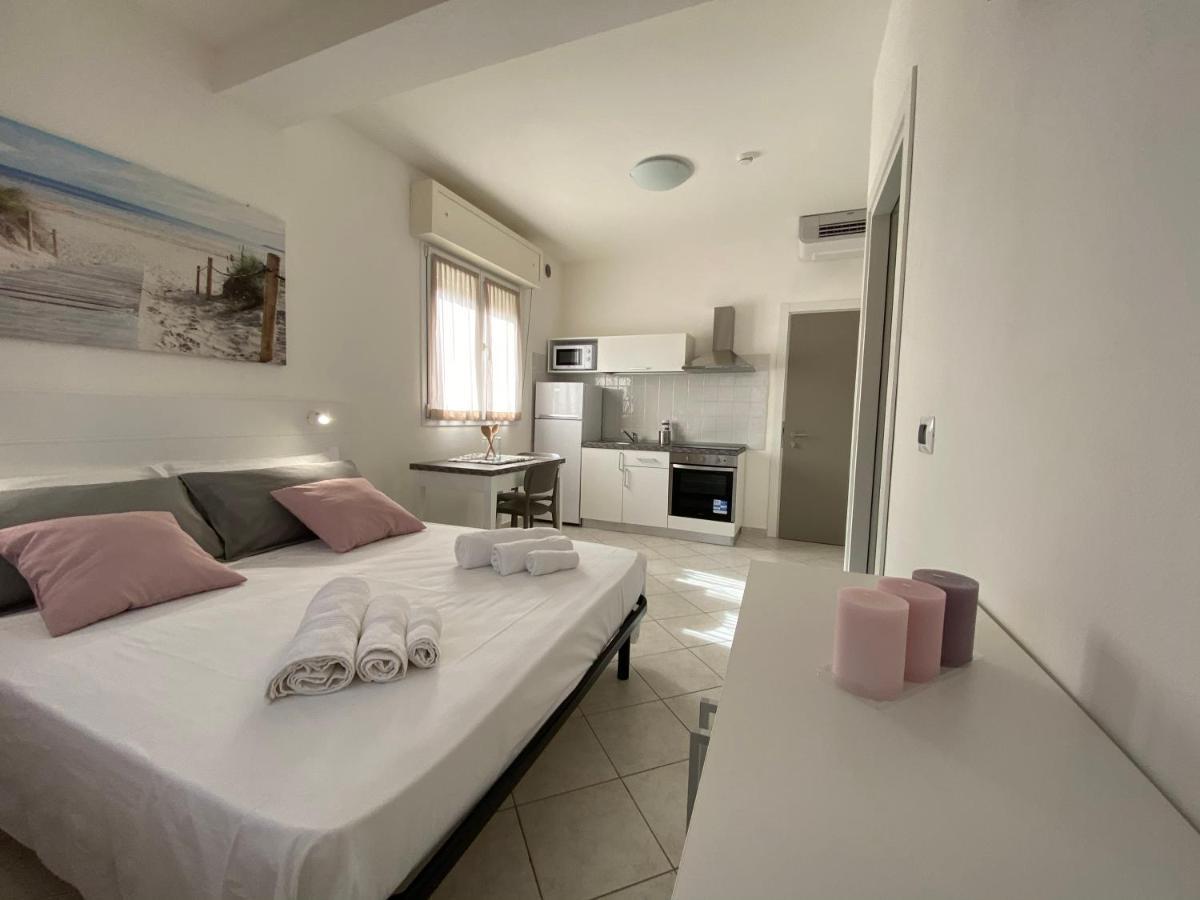 Rimini Bay Suites&Residence Екстер'єр фото