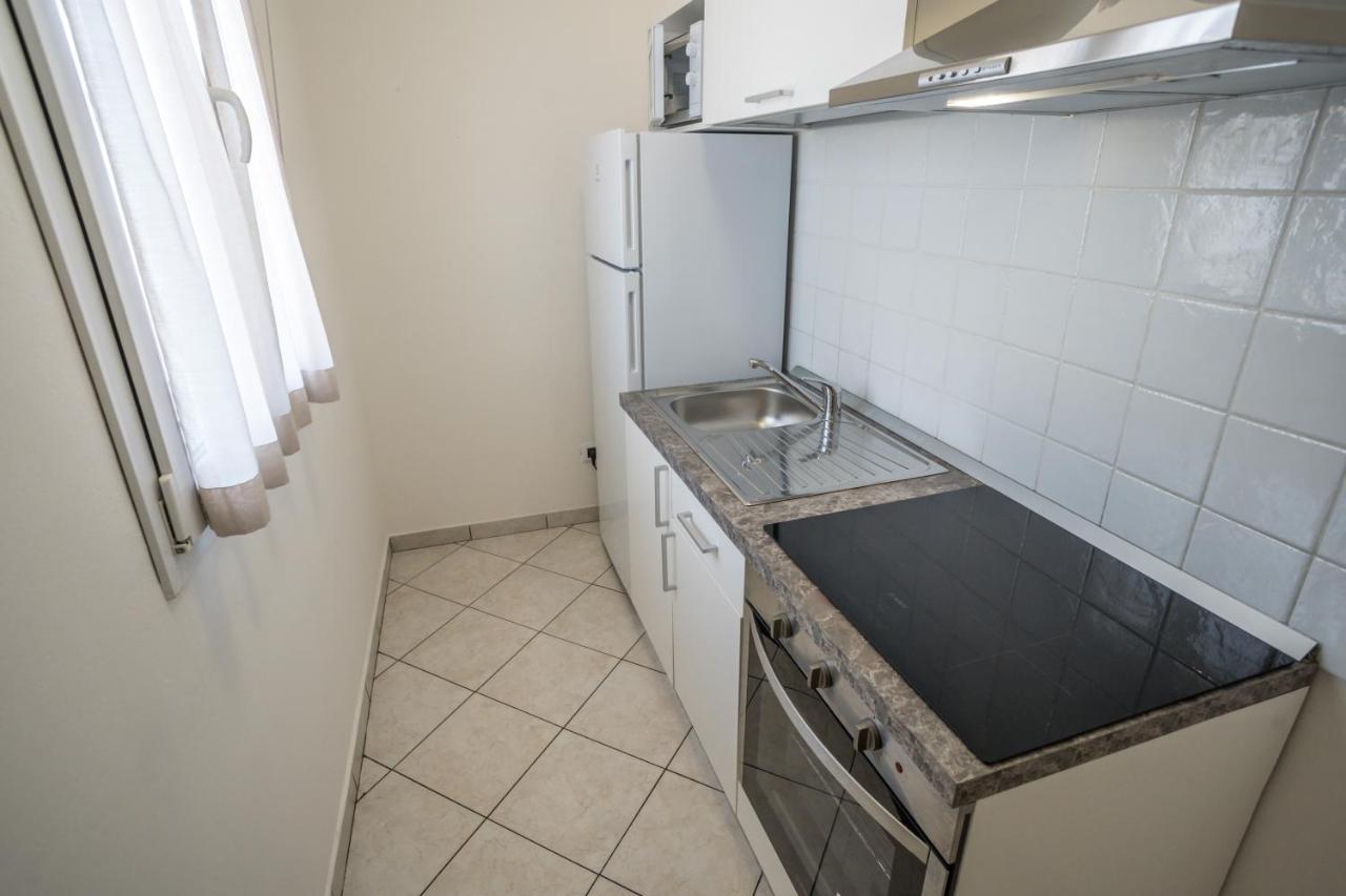 Rimini Bay Suites&Residence Екстер'єр фото