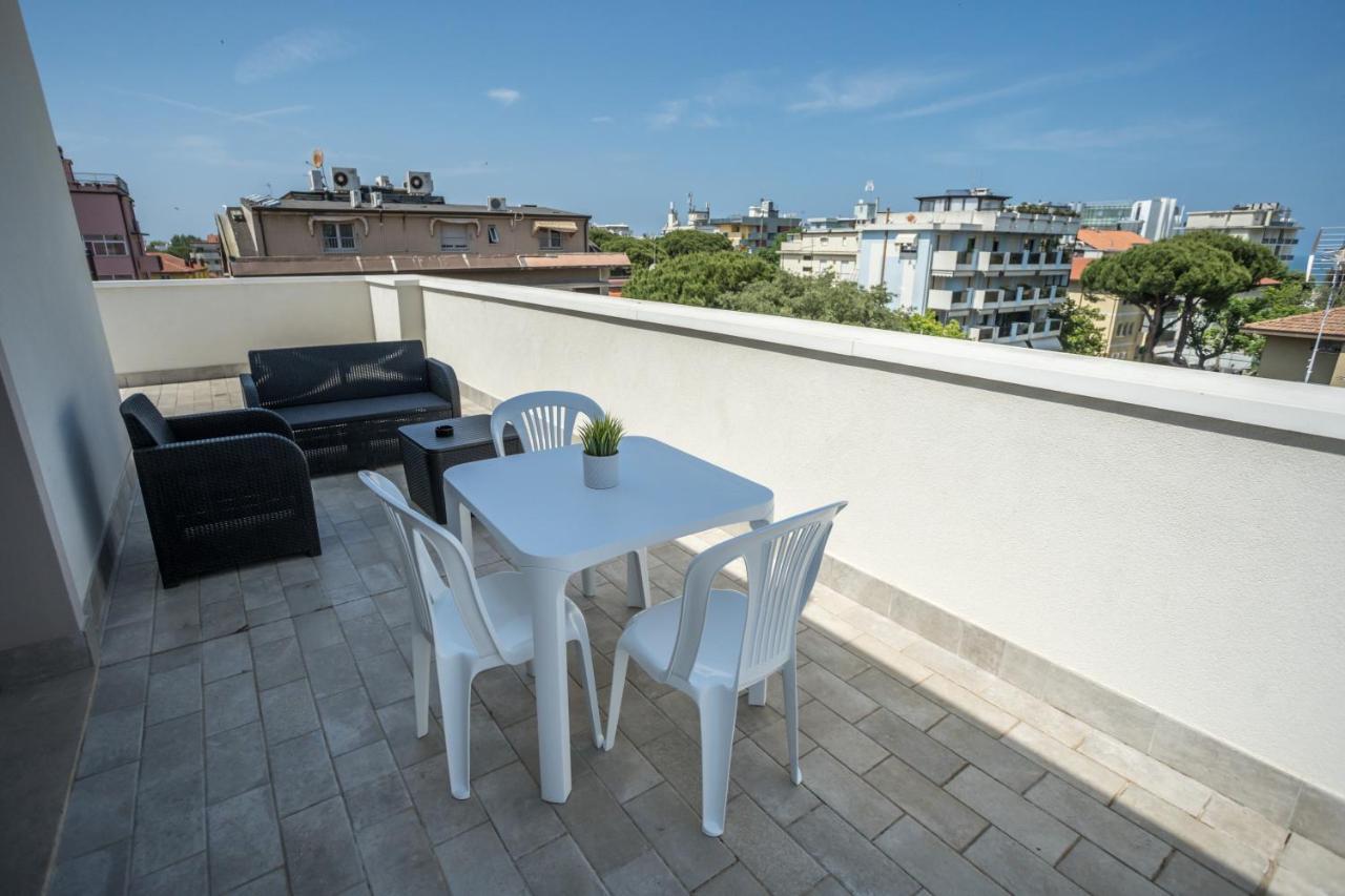 Rimini Bay Suites&Residence Екстер'єр фото