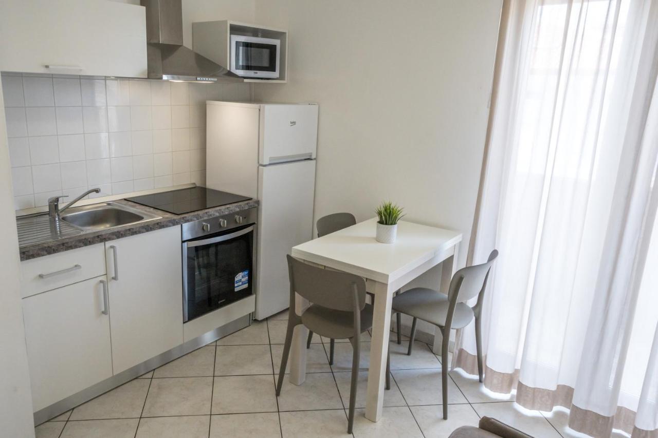 Rimini Bay Suites&Residence Екстер'єр фото