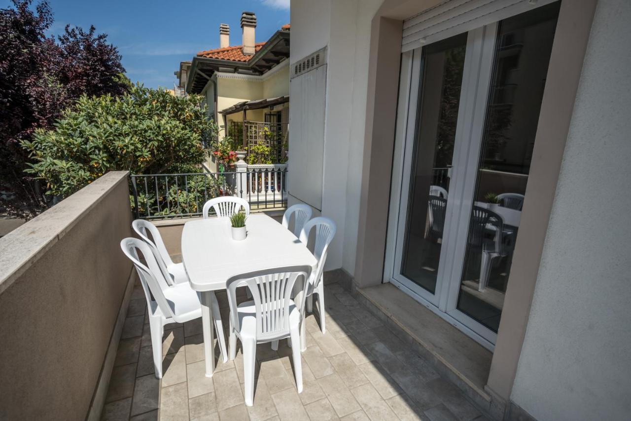 Rimini Bay Suites&Residence Екстер'єр фото