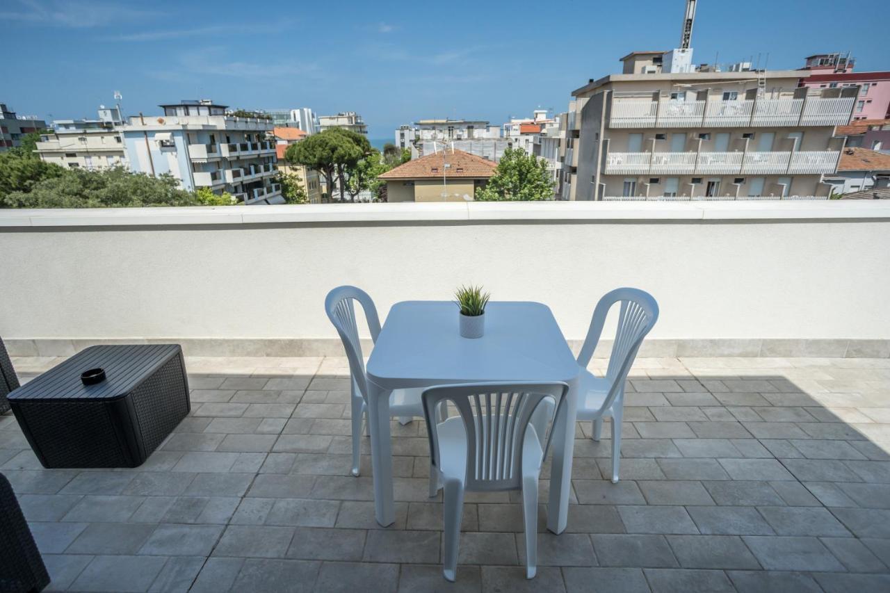 Rimini Bay Suites&Residence Екстер'єр фото