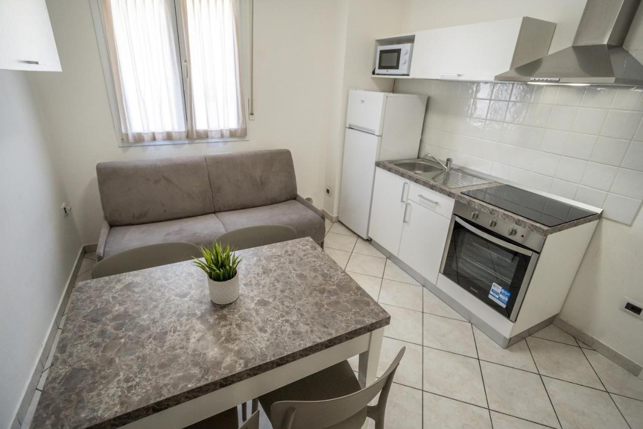 Rimini Bay Suites&Residence Екстер'єр фото