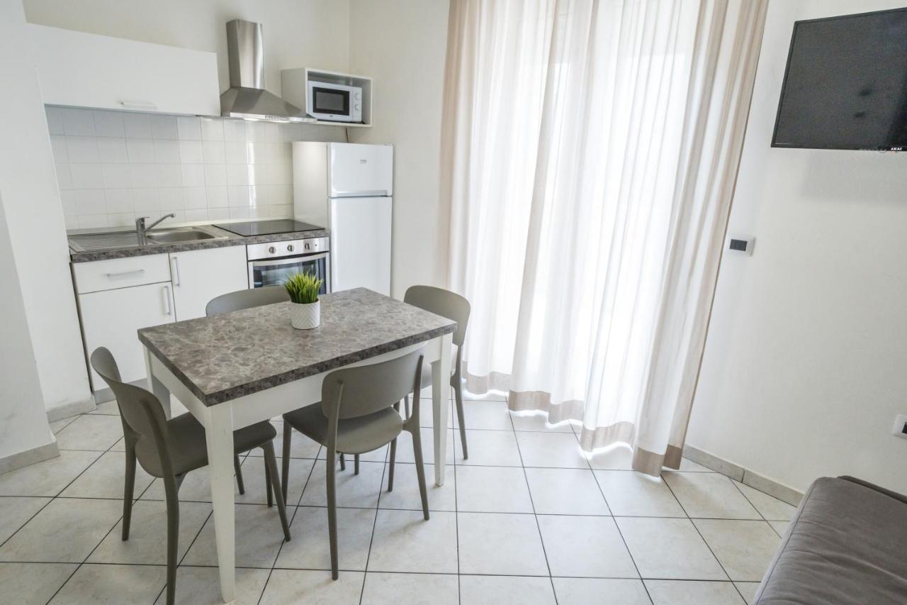 Rimini Bay Suites&Residence Екстер'єр фото