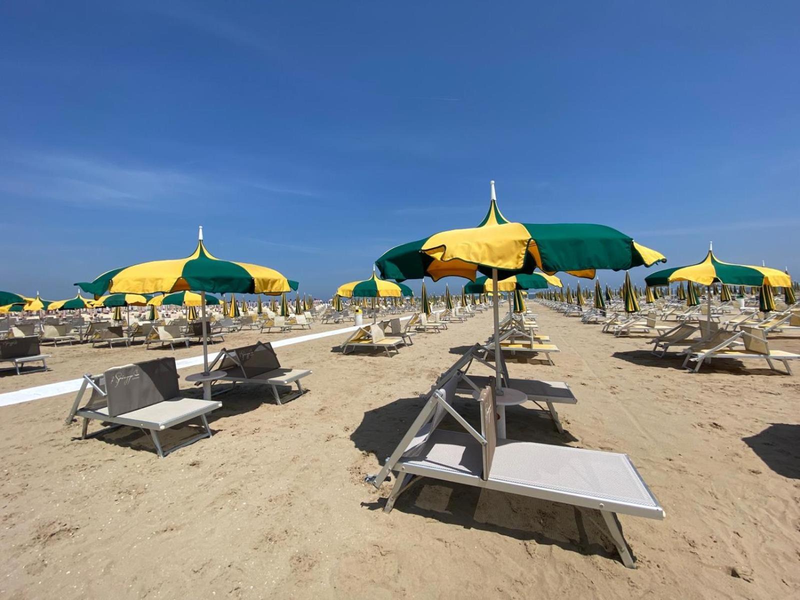 Rimini Bay Suites&Residence Екстер'єр фото